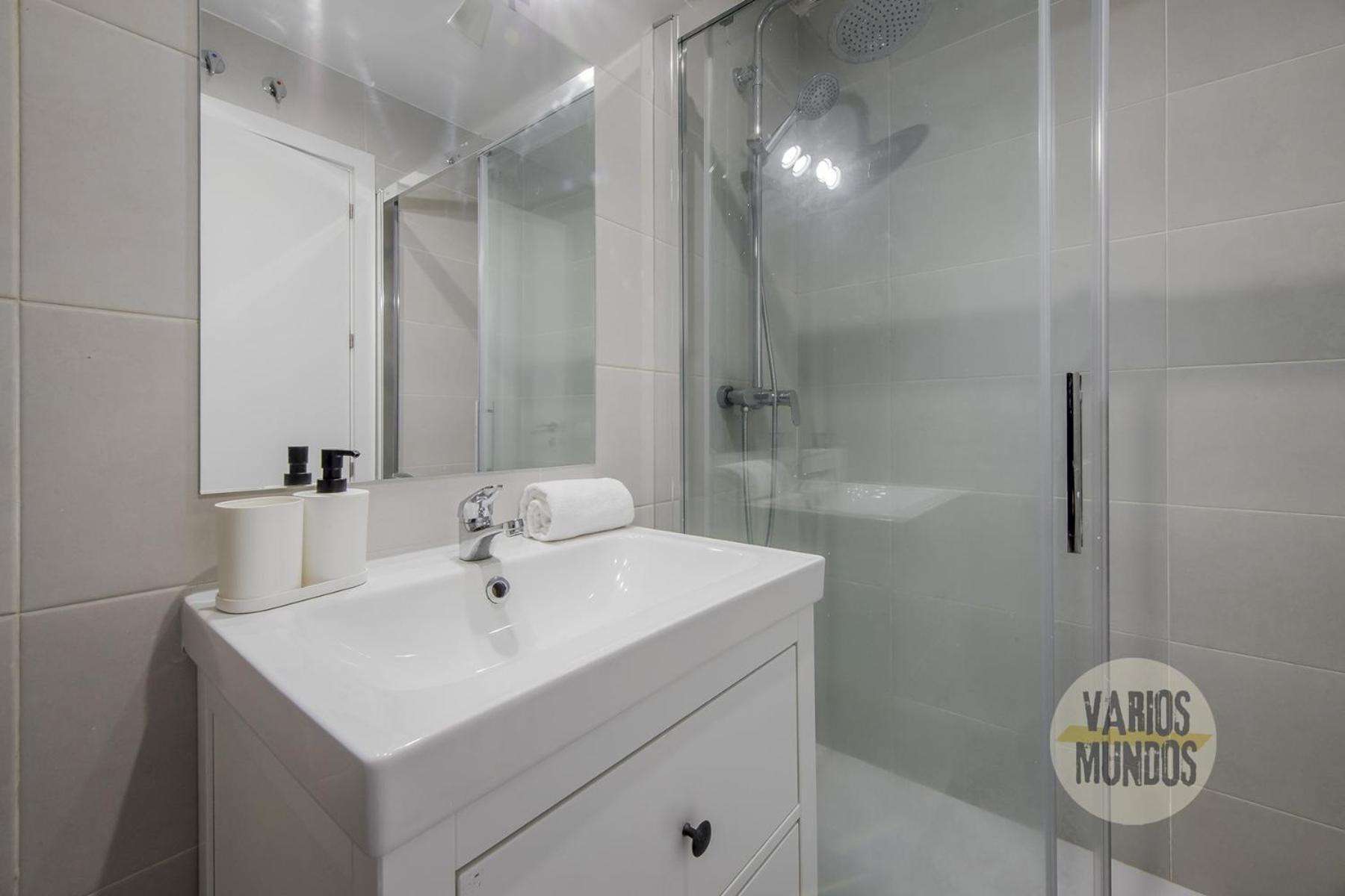 Cool Apt Para 9Pax En Plena Plaza De Chueca Madrid Luaran gambar